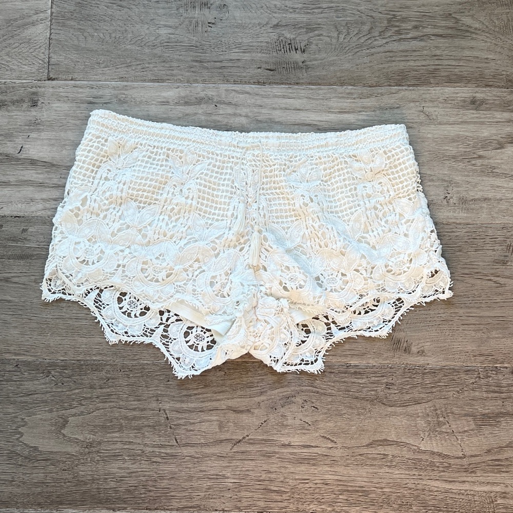 H&M Cream Lace High Waist Women Shorts